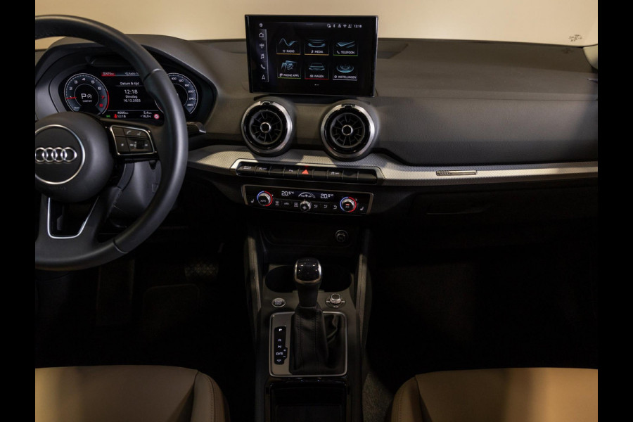 Audi Q2 35 TFSI S-Line Edition / 150pk / Leder / Stoelverwarming / Keyless entry / Matrix LED / Adaptieve cruise control /