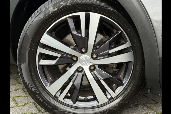 Peugeot 3008 1.2 PureTech GT Line | Trekhaak | CarPlay | LED | Dodehoek | 18 inch