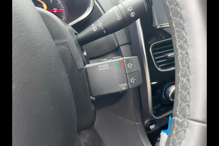 Renault Clio Estate 0.9 TCe Limited / navigatie