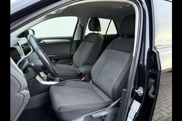 Volkswagen T-Roc 1.5 TSI Move | CarPlay | Camera | Cruise | LED | DAB+ | 17 inch