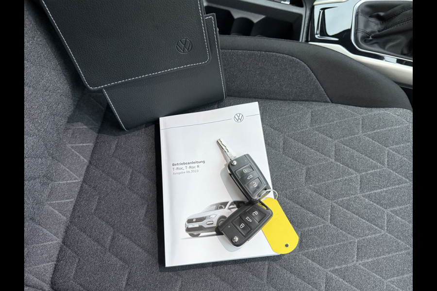 Volkswagen T-Roc 1.5 TSI Move | CarPlay | Camera | Cruise | LED | DAB+ | 17 inch