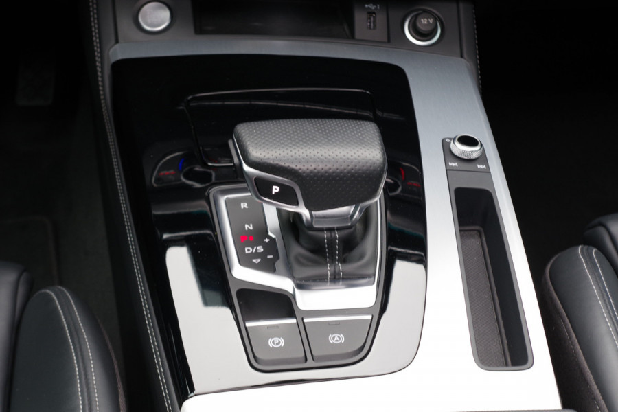Audi Q5 Sportback 55 TFSI e 367 PK S-Line edition Competition PHEV, Luchtvering, Panoramadak, RS-Leder,