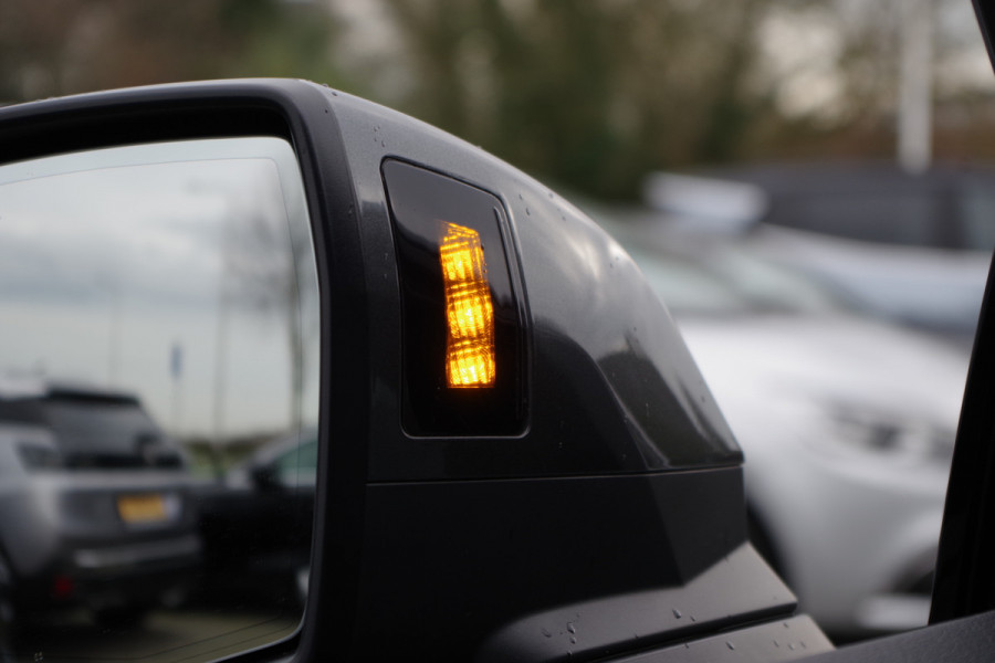 Audi Q5 Sportback 55 TFSI e 367 PK S-Line edition Competition PHEV, Luchtvering, Panoramadak, RS-Leder,