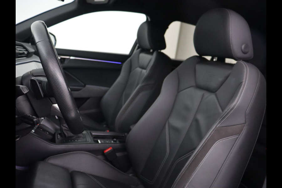 Audi Q3 45 TFSIe S edition | Leder | Stoelverwarming | Adaptive cruise | Camera | Carplay | Sfeerverlichting | Navigatie | Sonos 3D Sound | Climate control | Parkeerhulp | Full LED | S Line | PHEV | Plug In