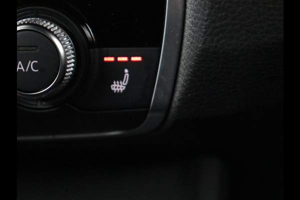 Audi Q3 45 TFSIe S edition | Leder | Stoelverwarming | Adaptive cruise | Camera | Carplay | Sfeerverlichting | Navigatie | Sonos 3D Sound | Climate control | Parkeerhulp | Full LED | S Line | PHEV | Plug In