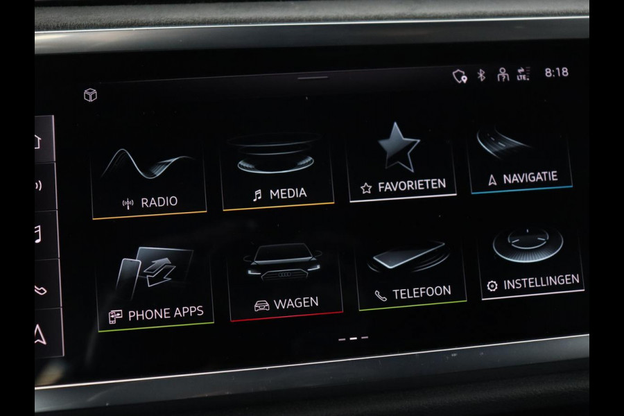 Audi Q3 45 TFSIe S edition | Leder | Stoelverwarming | Adaptive cruise | Camera | Carplay | Sfeerverlichting | Navigatie | Sonos 3D Sound | Climate control | Parkeerhulp | Full LED | S Line | PHEV | Plug In