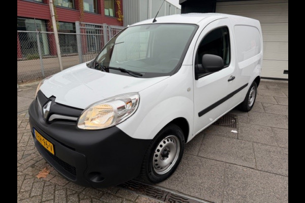 Renault Kangoo 1.5 Blue dCi 80 Comfort AIRCO I NAVI I TREKHAAK I NW DISTRIBUTIE I 1e EIGENAAR I COMPLETE ONDERHOUDSHISTORIE