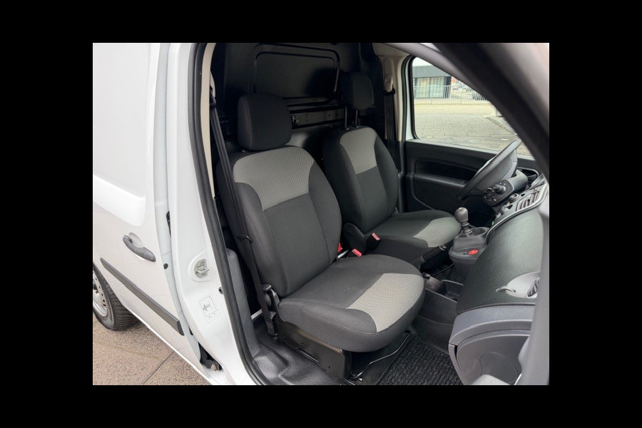 Renault Kangoo 1.5 Blue dCi 80 Comfort AIRCO I NAVI I TREKHAAK I NW DISTRIBUTIE I 1e EIGENAAR I COMPLETE ONDERHOUDSHISTORIE