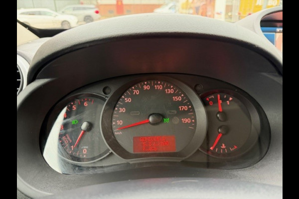 Renault Kangoo 1.5 Blue dCi 80 Comfort AIRCO I NAVI I TREKHAAK I NW DISTRIBUTIE I 1e EIGENAAR I COMPLETE ONDERHOUDSHISTORIE
