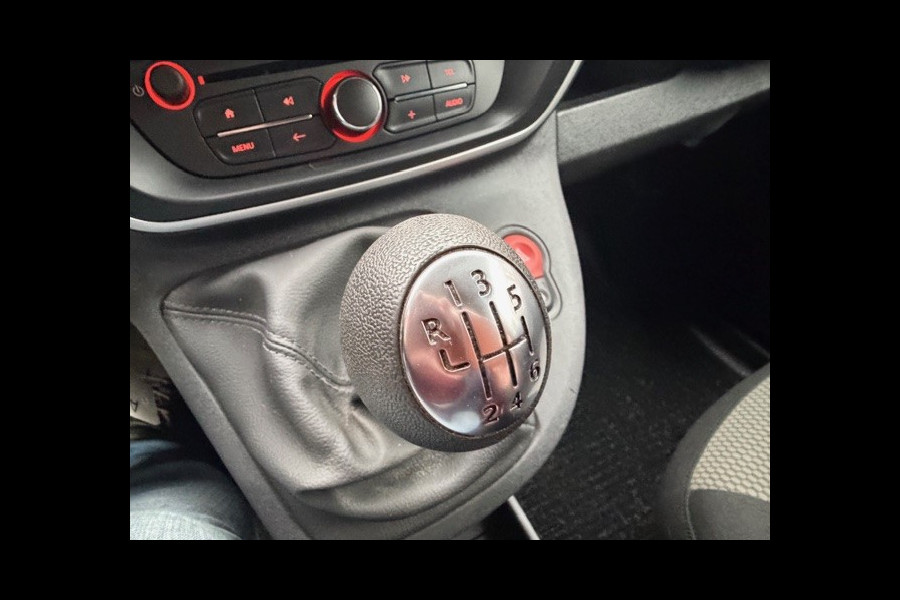 Renault Kangoo 1.5 Blue dCi 80 Comfort AIRCO I NAVI I TREKHAAK I NW DISTRIBUTIE I 1e EIGENAAR I COMPLETE ONDERHOUDSHISTORIE