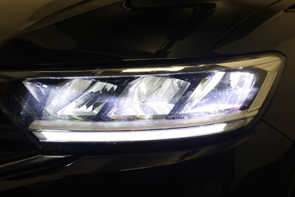 Volkswagen T-Roc 1.5 TSI Goal Edition |Stoelverwarming|Navi|