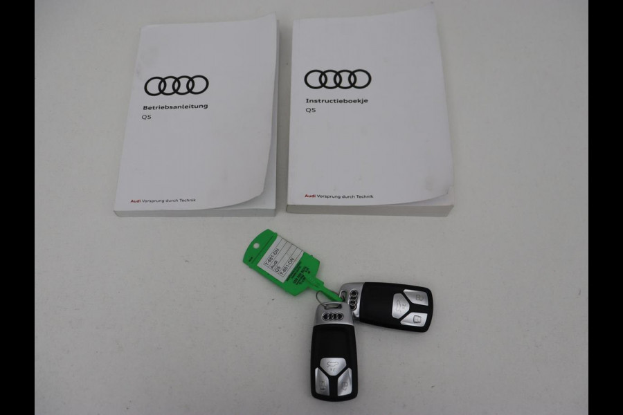 Audi Q5 55 TFSIe quattro S edition | Panoramadak | Carplay | Stoelverwarming | Trekhaak | Adaptive cruise | 20'' | Leder/Alcantara | Camera | Navigatie | DAB | Virtual Cockpit | Full LED | S Line | PHEV | Plug In