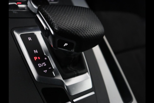 Audi Q5 55 TFSIe quattro S edition | Panoramadak | Carplay | Stoelverwarming | Trekhaak | Adaptive cruise | 20'' | Leder/Alcantara | Camera | Navigatie | DAB | Virtual Cockpit | Full LED | S Line | PHEV | Plug In