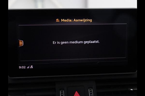 Audi Q5 55 TFSIe quattro S edition | Panoramadak | Carplay | Stoelverwarming | Trekhaak | Adaptive cruise | 20'' | Leder/Alcantara | Camera | Navigatie | DAB | Virtual Cockpit | Full LED | S Line | PHEV | Plug In