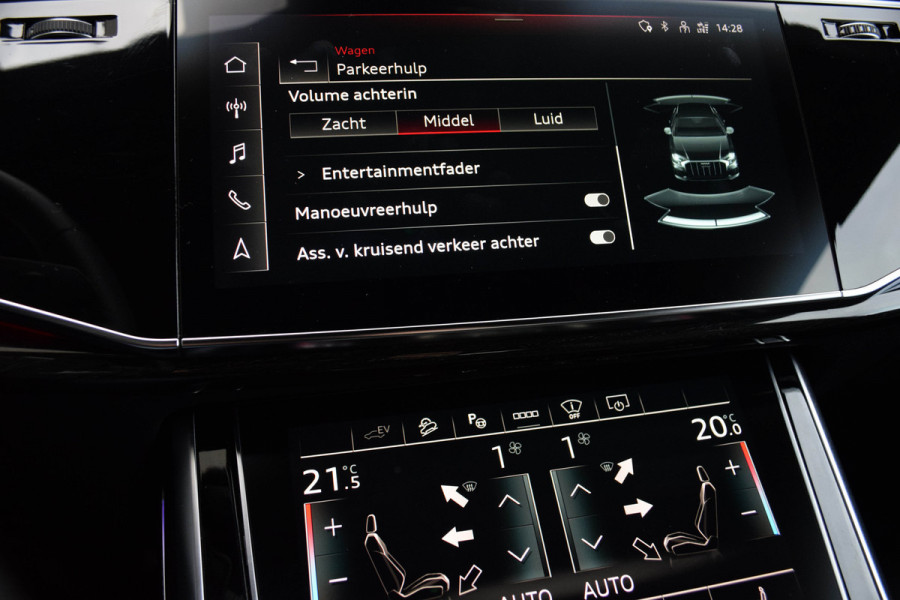 Audi Q8 55 TFSI e Quattro / 2x S-line/ Standkachel/ Luchtvering/ Panoramadak/ Trekhaak/ 280kW (381PK)