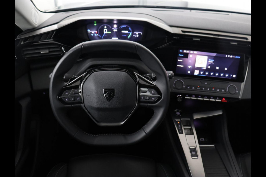 Peugeot 308 1.6 PHEV Active Pack Business | Stoelverwarming | Half leder | Sportstoelen | Carplay | Parkeerhulp | Full LED | Climate control | Bluetooth | Cruise control | Plug In
