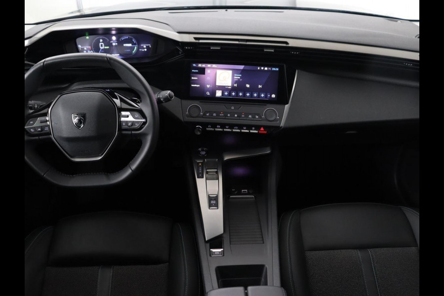 Peugeot 308 1.6 PHEV Active Pack Business | Stoelverwarming | Half leder | Sportstoelen | Carplay | Parkeerhulp | Full LED | Climate control | Bluetooth | Cruise control | Plug In