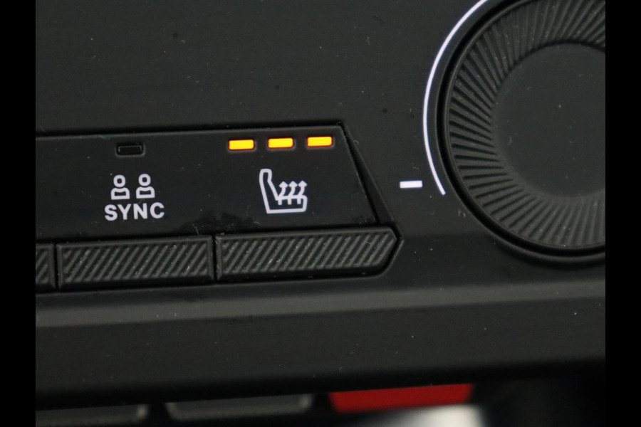 Peugeot 308 1.6 PHEV Active Pack Business | Stoelverwarming | Half leder | Sportstoelen | Carplay | Parkeerhulp | Full LED | Climate control | Bluetooth | Cruise control | Plug In