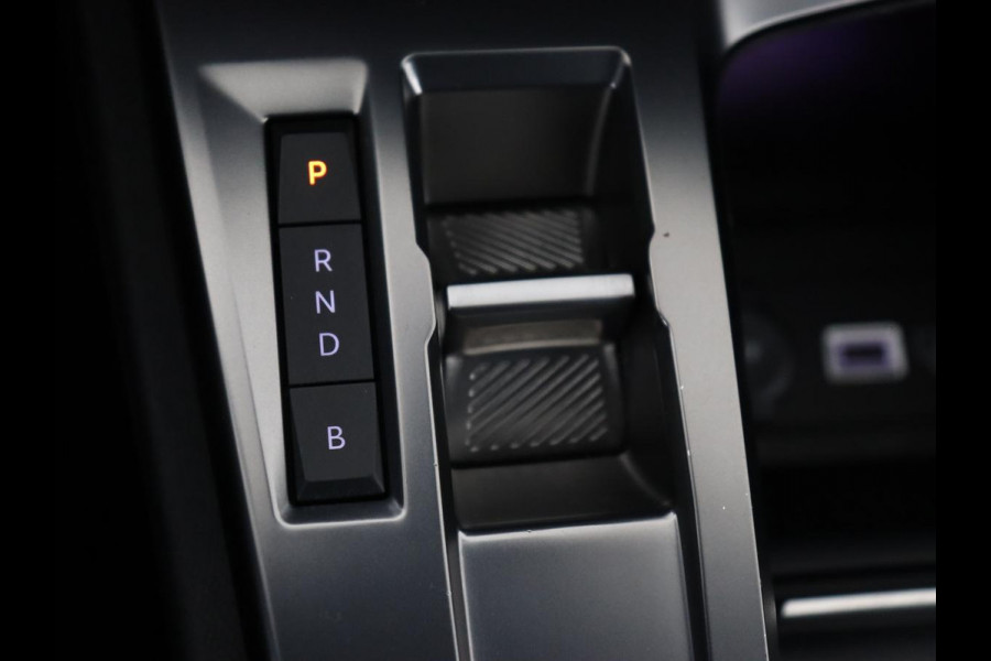 Peugeot 308 1.6 PHEV Active Pack Business | Stoelverwarming | Half leder | Sportstoelen | Carplay | Parkeerhulp | Full LED | Climate control | Bluetooth | Cruise control | Plug In