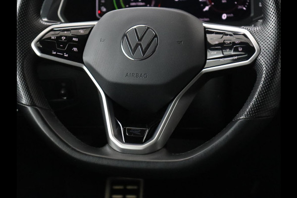 Volkswagen Tiguan 1.4 TSI eHybrid R-Line | Panoramadak | Trekhaak | Head-Up | Stoelverwarming | Adaptive cruise | Camera | Carplay | Matrix LED | Navigatie | 19'' | Virtual Cockpit | PHEV | Plug In