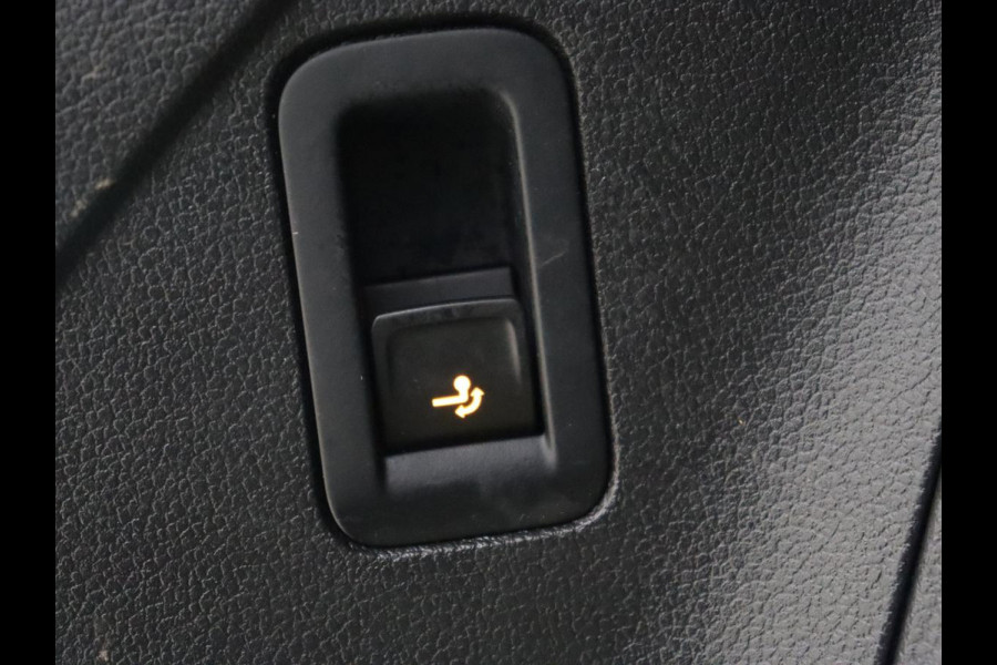 Volkswagen Tiguan 1.4 TSI eHybrid R-Line | Panoramadak | Trekhaak | Head-Up | Stoelverwarming | Adaptive cruise | Camera | Carplay | Matrix LED | Navigatie | 19'' | Virtual Cockpit | PHEV | Plug In