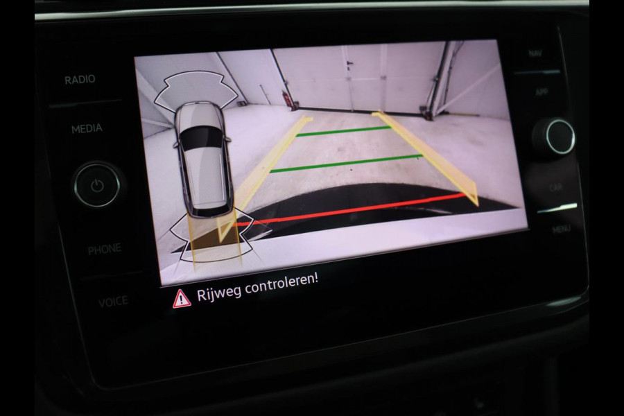 Volkswagen Tiguan 1.4 TSI eHybrid R-Line | Panoramadak | Trekhaak | Head-Up | Stoelverwarming | Adaptive cruise | Camera | Carplay | Matrix LED | Navigatie | 19'' | Virtual Cockpit | PHEV | Plug In