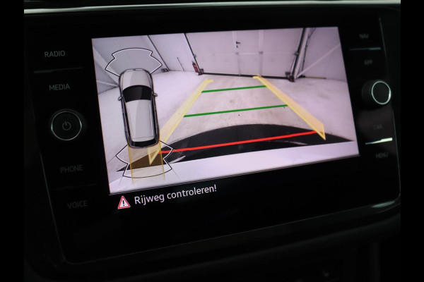 Volkswagen Tiguan 1.4 TSI eHybrid R-Line | Panoramadak | Trekhaak | Head-Up | Stoelverwarming | Adaptive cruise | Camera | Carplay | Matrix LED | Navigatie | 19'' | Virtual Cockpit | PHEV | Plug In