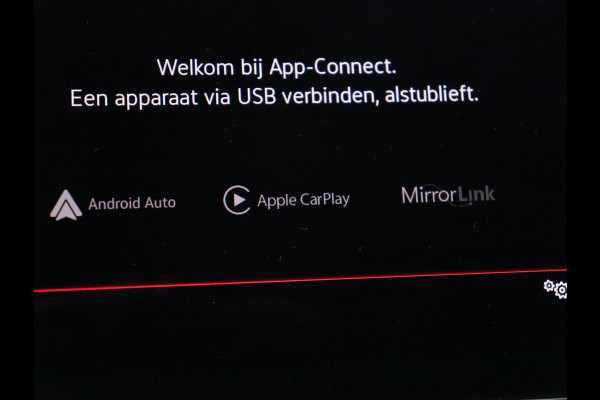 Volkswagen Tiguan 1.4 TSI eHybrid R-Line | Panoramadak | Trekhaak | Head-Up | Stoelverwarming | Adaptive cruise | Camera | Carplay | Matrix LED | Navigatie | 19'' | Virtual Cockpit | PHEV | Plug In