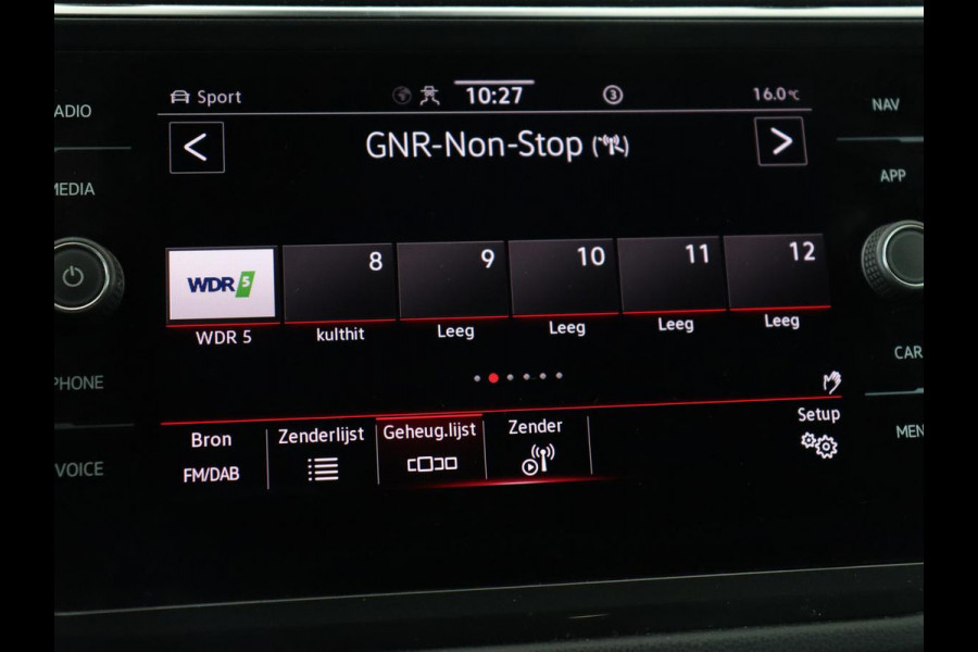 Volkswagen Tiguan 1.4 TSI eHybrid R-Line | Panoramadak | Trekhaak | Head-Up | Stoelverwarming | Adaptive cruise | Camera | Carplay | Matrix LED | Navigatie | 19'' | Virtual Cockpit | PHEV | Plug In