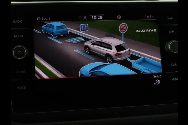 Volkswagen Tiguan 1.4 TSI eHybrid R-Line | Panoramadak | Trekhaak | Head-Up | Stoelverwarming | Adaptive cruise | Camera | Carplay | Matrix LED | Navigatie | 19'' | Virtual Cockpit | PHEV | Plug In