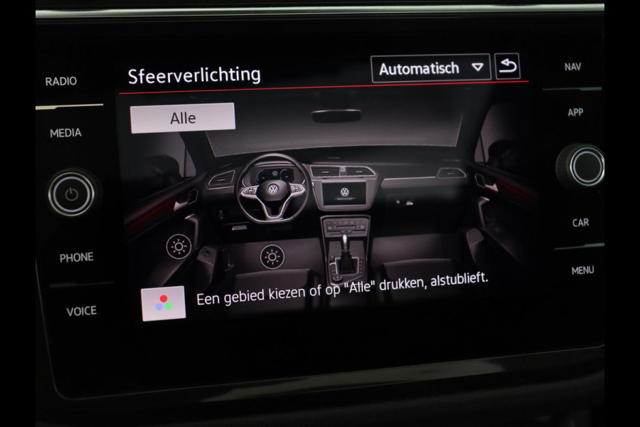 Volkswagen Tiguan 1.4 TSI eHybrid R-Line | Panoramadak | Trekhaak | Head-Up | Stoelverwarming | Adaptive cruise | Camera | Carplay | Matrix LED | Navigatie | 19'' | Virtual Cockpit | PHEV | Plug In