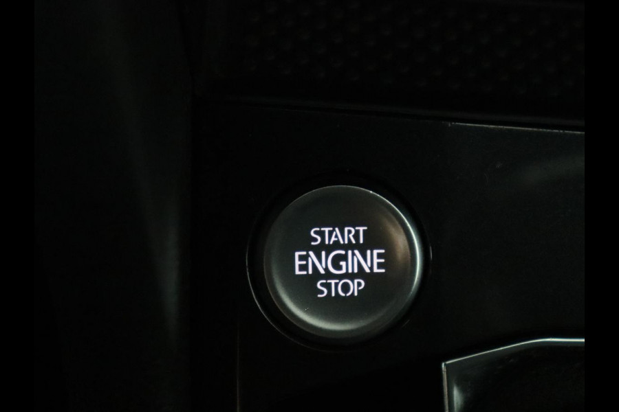 Volkswagen Tiguan 1.4 TSI eHybrid R-Line | Panoramadak | Trekhaak | Head-Up | Stoelverwarming | Adaptive cruise | Camera | Carplay | Matrix LED | Navigatie | 19'' | Virtual Cockpit | PHEV | Plug In