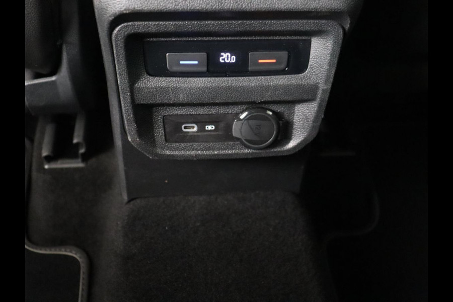 Volkswagen Tiguan 1.4 TSI eHybrid R-Line | Panoramadak | Trekhaak | Head-Up | Stoelverwarming | Adaptive cruise | Camera | Carplay | Matrix LED | Navigatie | 19'' | Virtual Cockpit | PHEV | Plug In