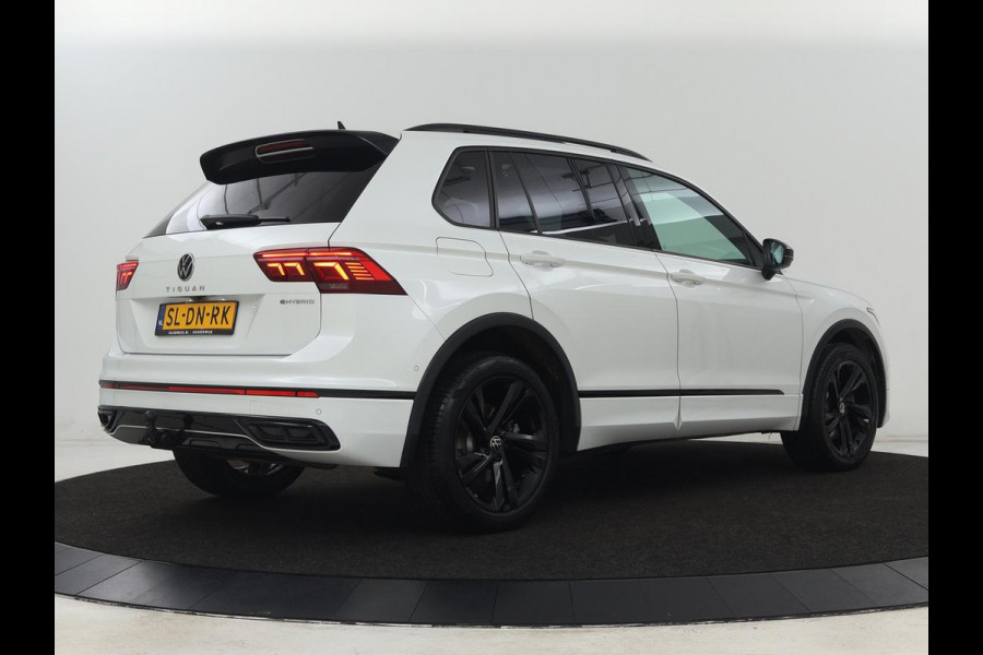 Volkswagen Tiguan 1.4 TSI eHybrid R-Line | Panoramadak | Trekhaak | Head-Up | Stoelverwarming | Adaptive cruise | Camera | Carplay | Matrix LED | Navigatie | 19'' | Virtual Cockpit | PHEV | Plug In