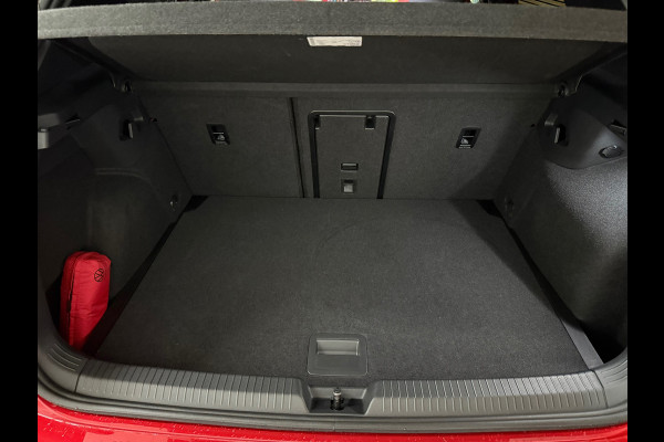 Volkswagen Golf 8.5 GTI 265 PK Black Style | Full Option | Pano | HuD | 360cam | Harman/Kardon | IQ.Light | Comfort pakket Premium