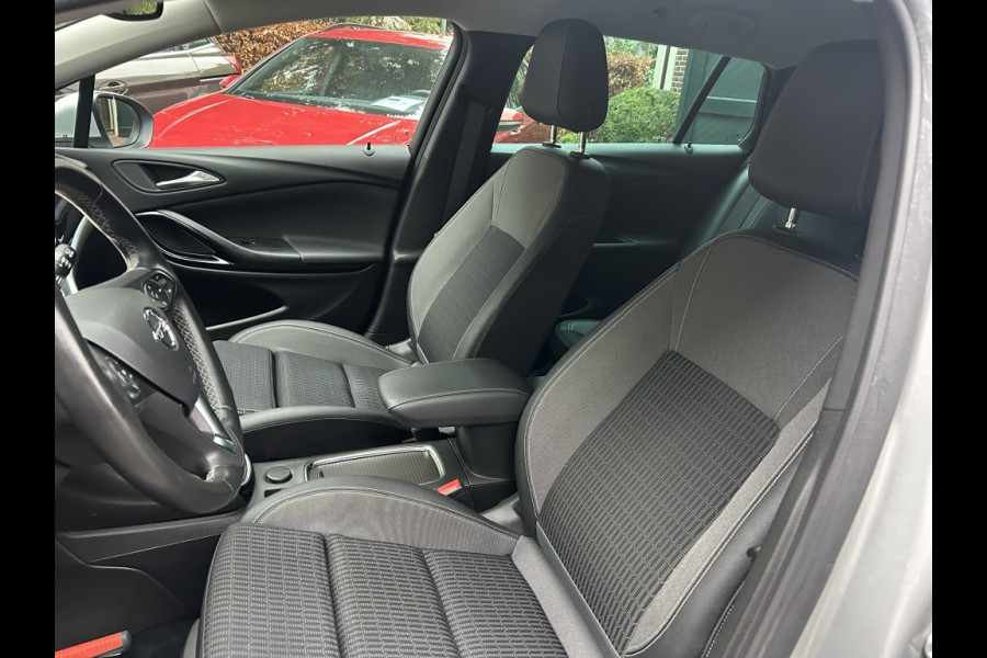 Opel Astra Sports Tourer 1.2 130pk Eleg. Navi, Camera, Carplay, Trekhaak, NL-auto