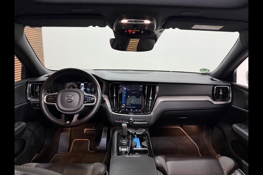 Volvo V60 2.0 T8 Recharge AWD R-Design | Panoramadak | Leder | BLIS | Memory