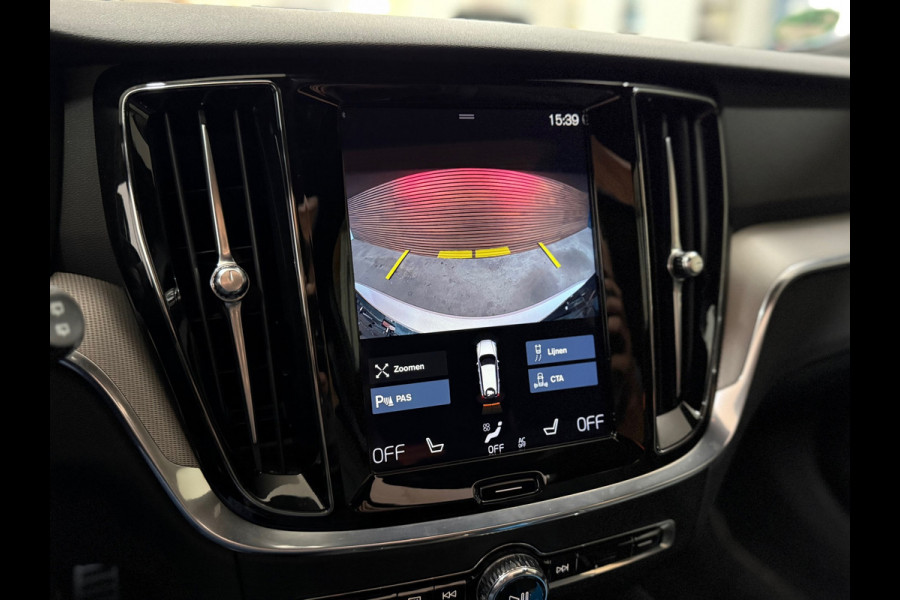 Volvo V60 2.0 T8 Recharge AWD R-Design | Panoramadak | Leder | BLIS | Memory