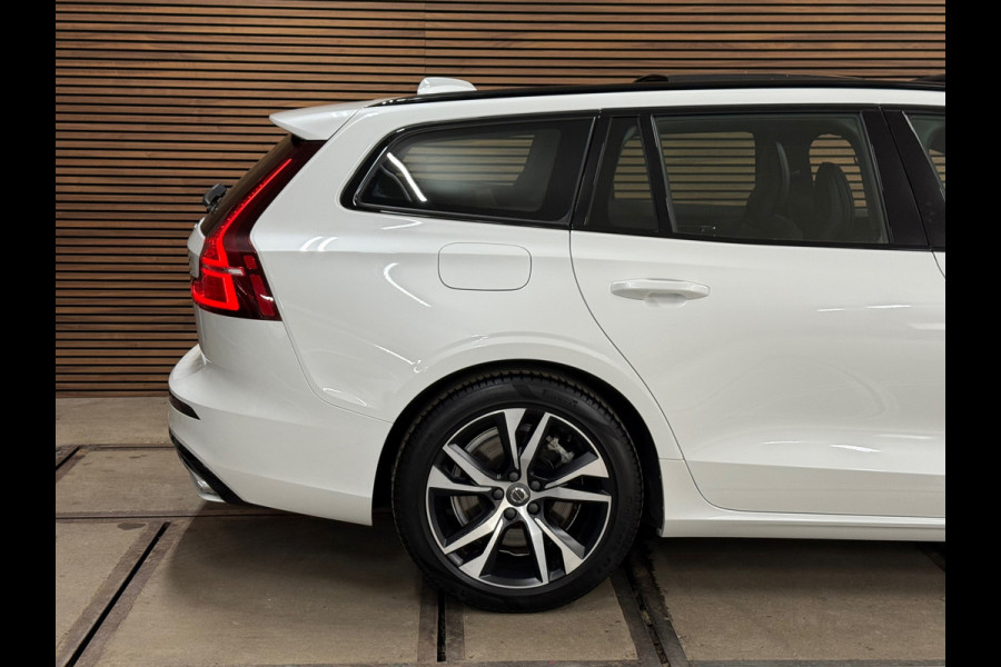 Volvo V60 2.0 T8 Recharge AWD R-Design | Panoramadak | Leder | BLIS | Memory