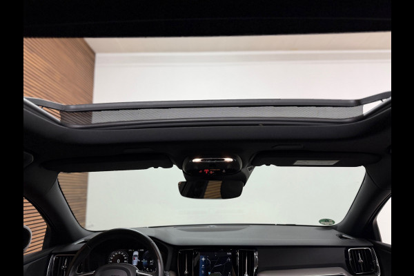 Volvo V60 2.0 T8 Recharge AWD R-Design | Panoramadak | Leder | BLIS | Memory