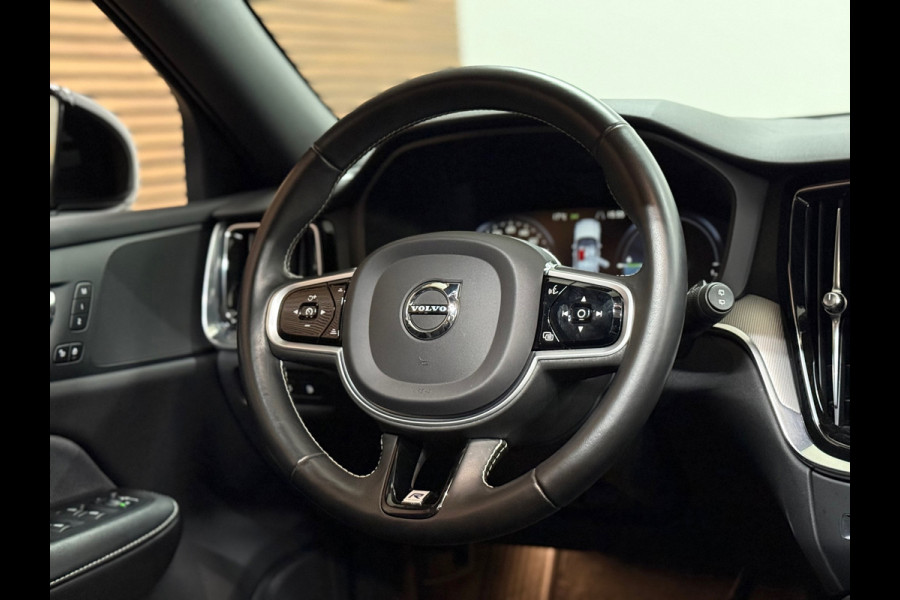 Volvo V60 2.0 T8 Recharge AWD R-Design | Panoramadak | Leder | BLIS | Memory