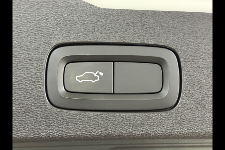 Volvo V60 2.0 T8 Recharge AWD R-Design | Panoramadak | Leder | BLIS | Memory