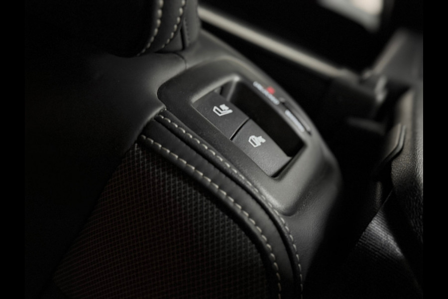 Volvo V60 2.0 T8 Recharge AWD R-Design | Panoramadak | Leder | BLIS | Memory