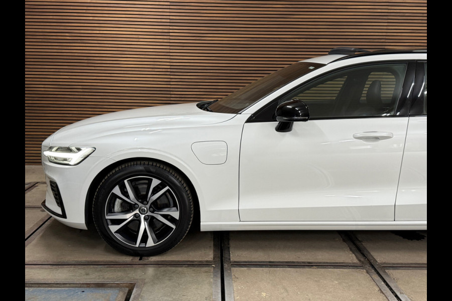 Volvo V60 2.0 T8 Recharge AWD R-Design | Panoramadak | Leder | BLIS | Memory