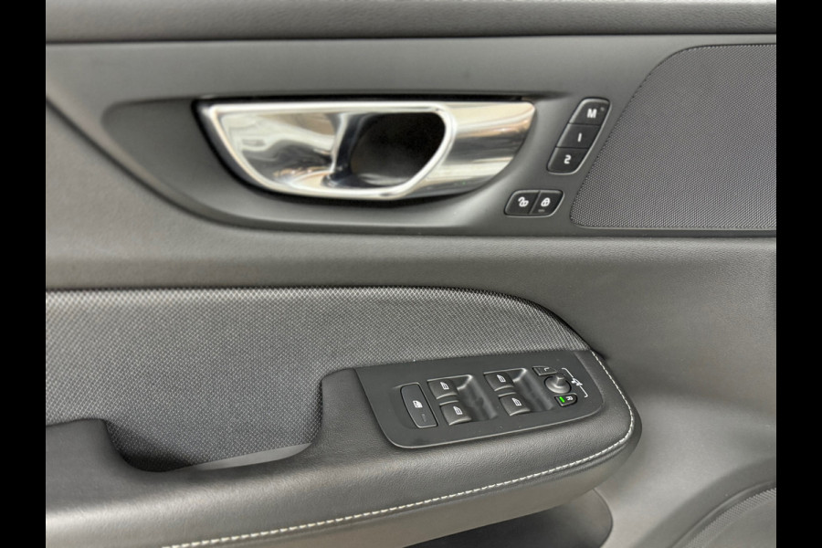 Volvo V60 2.0 T8 Recharge AWD R-Design | Panoramadak | Leder | BLIS | Memory