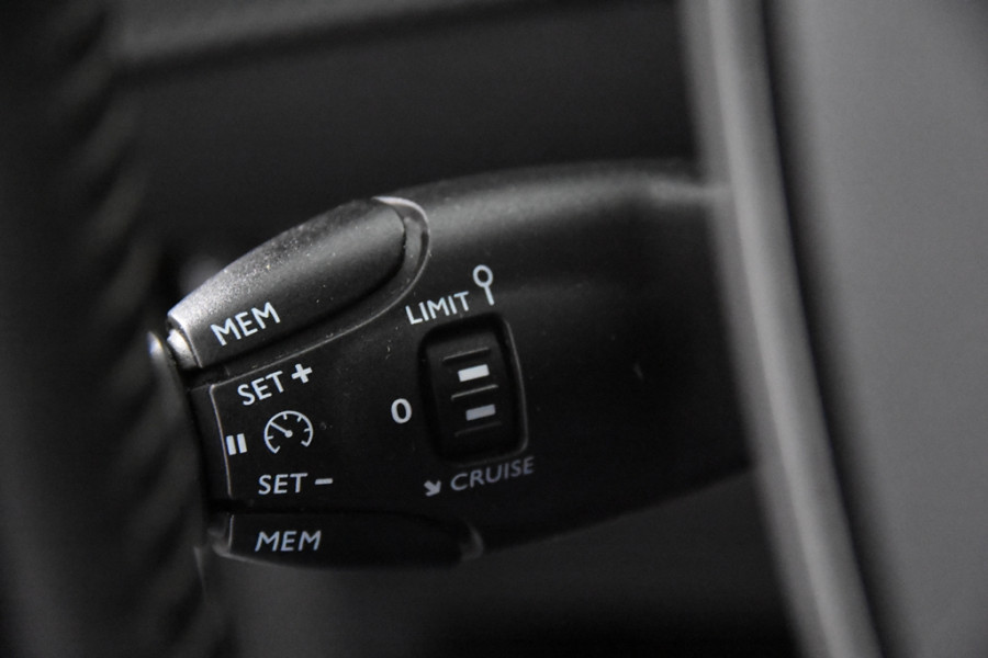 Peugeot 208 Active *1ste Eigenaar*Navigatie*Park assist*