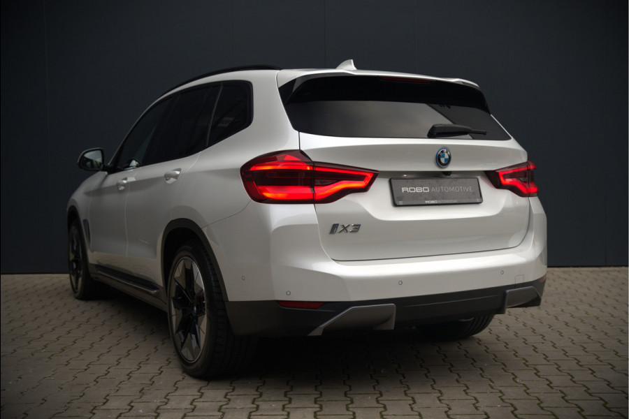 BMW iX3 High Executive 80 kWh | Panoramadak | Keyless | Stoelverwarming | Harman Kardon | Memory Seat | Head-Up Display | 360 Camera | Adaptief Onderstel | Trekhaak | Adaptive LED | Elektrische Stoelen | Apple Carplay | N