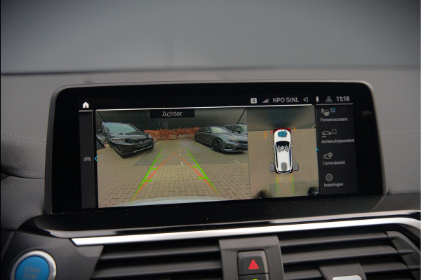 BMW iX3 High Executive 80 kWh | Panoramadak | Keyless | Stoelverwarming | Harman Kardon | Memory Seat | Head-Up Display | 360 Camera | Adaptief Onderstel | Trekhaak | Adaptive LED | Elektrische Stoelen | Apple Carplay | N