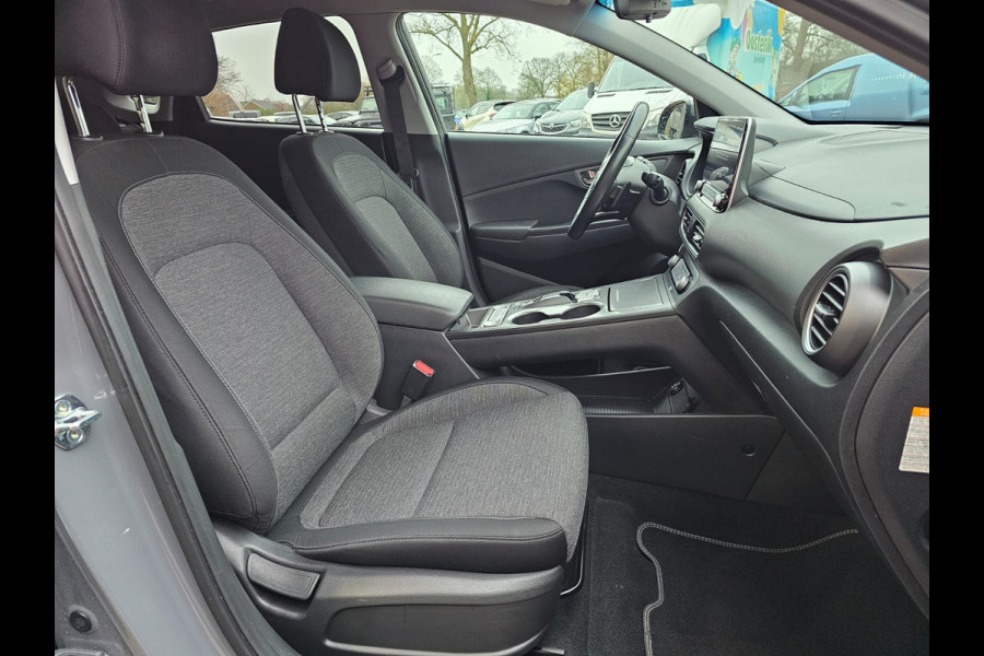 Hyundai Kona EV Comfort 39 kWh | SOH 98% | Stoelverwarming | Krell | Navi |  All-seasons | Camera | Stuurverwarming | Rijklaar |