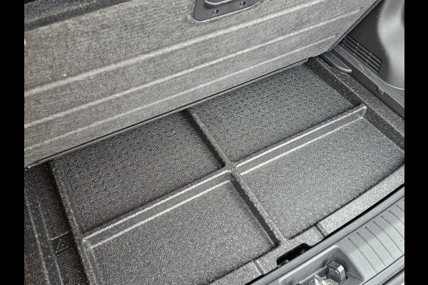 Hyundai Kona EV Comfort 39 kWh | SOH 98% | Stoelverwarming | Krell | Navi |  All-seasons | Camera | Stuurverwarming | Rijklaar |